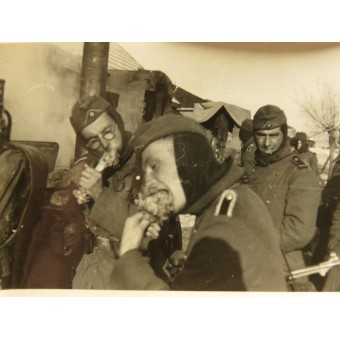 WW2 German wartime photos. Espenlaub militaria